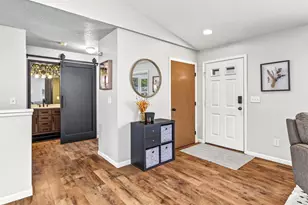 2336 Bradwood Ave, Altoona, WI 54720 - Photo 5