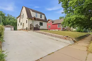 615 W Prospect St, Durand, WI 54736 - Photo 31