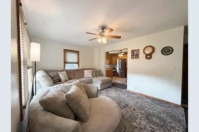 1812 Peterson Avenue, Eau Claire, WI 54703 - Photo 9