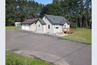 1812 Peterson Avenue, Eau Claire, WI 54703 - Photo 3