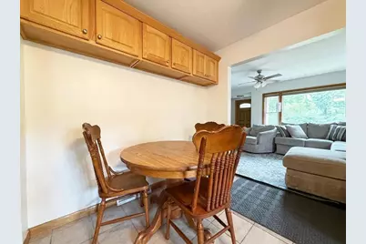 1812 Peterson Avenue, Eau Claire, WI 54703 - Photo 7