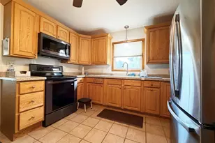 1812 Peterson Ave, Eau Claire, WI 54703 - Photo 5
