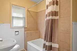 2627 7th St, Eau Claire, WI 54703 - Photo 23