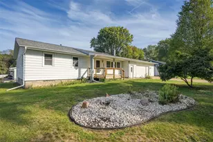 3025 Glenhaven Pl, Eau Claire, WI 54703 - Photo 3
