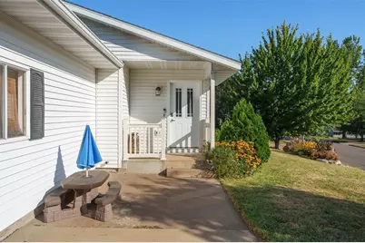 104 W Southridge Court, Cadott, WI 54727 - Photo 9