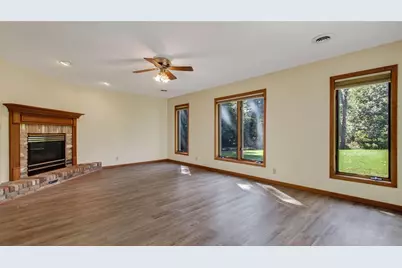 415 Hewitt Street, Eau Claire, WI 54703 - Photo 19