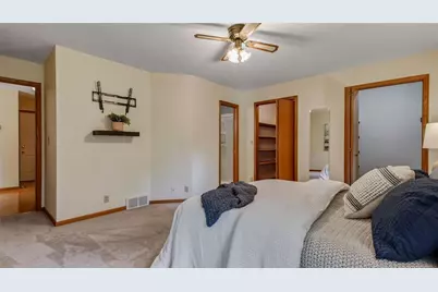 415 Hewitt Street, Eau Claire, WI 54703 - Photo 15