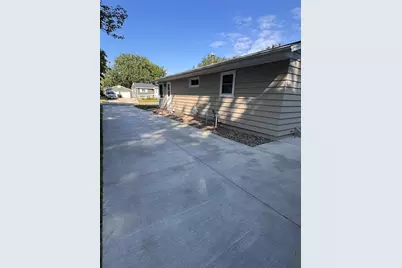 819 Brighton Street, Altoona, WI 54720 - Photo 3
