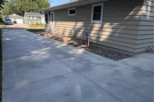 819 Brighton St, Altoona, WI 54720 - Photo 3