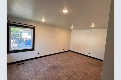 819 Brighton Street, Altoona, WI 54720 - Photo 13