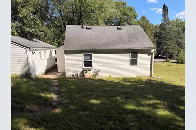 1028 Essex Street, Eau Claire, WI 54703 - Photo 3
