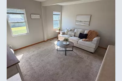 1028 Essex Street, Eau Claire, WI 54703 - Photo 5