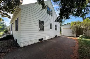 1305 Hoover Ave, Eau Claire, WI 54701 - Photo 5