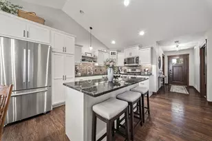 460 Club View Ln, Altoona, WI 54720 - Photo 9