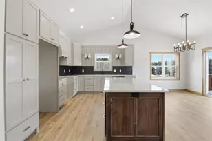 1921 Willow Creek Pkwy, Chippewa Falls, WI 54729 - Photo 5