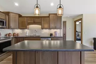 5592 Grn Pk Dr, Eau Claire, WI 54703 - Photo 11