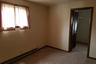 915 Miles St, Chippewa Falls, WI 54729 - Photo 13