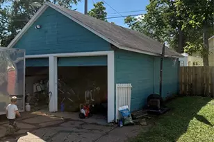 2416 4th St, Eau Claire, WI 54703 - Photo 31