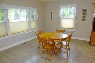 402 E Prospect St, Durand, WI 54736 - Photo 9