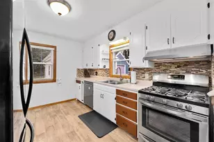 542 Wagner Ave, Eau Claire, WI 54703 - Photo 5