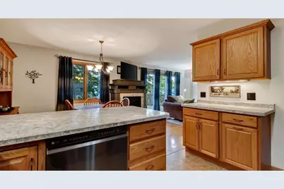 1107 Knollwood Trail, Altoona, WI 54720 - Photo 9