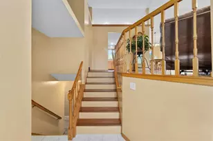 221 La Mans Ln, Eau Claire, WI 54703 - Photo 5