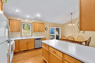 221 La Mans Ln, Eau Claire, WI 54703 - Photo 17