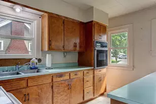 519 W 12th Ave, Menomonie, WI 54751 - Photo 11