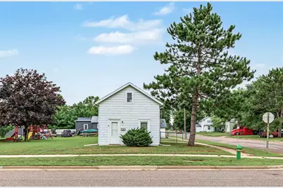 1134 Water St, Chippewa Falls, WI 54729 - Photo 9