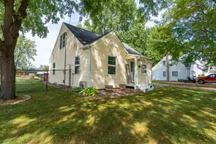 548 W Hudson St, Mondovi, WI 54755 - Photo 3