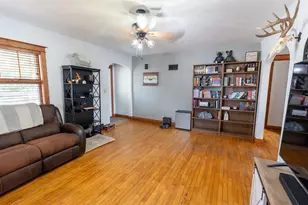 548 W Hudson St, Mondovi, WI 54755 - Photo 5