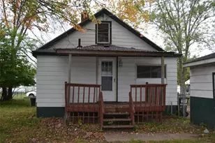 1223 Barron St, Eau Claire, WI 54703 - Photo 3