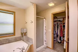3208 Tiburon Dr, Eau Claire, WI 54701 - Photo 23