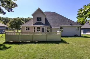 3208 Tiburon Dr, Eau Claire, WI 54701 - Photo 47