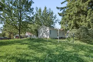 406 E Birch St, Abbotsford, WI 54405 - Photo 25