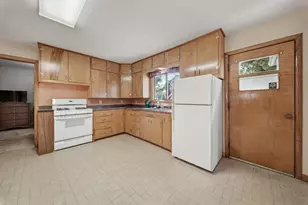 406 E Birch St, Abbotsford, WI 54405 - Photo 9