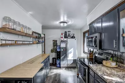 1615 Nelson Drive, Eau Claire, WI 54703 - Photo 5