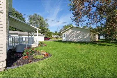 321 E 2nd Avenue, Stanley, WI 54768 - Photo 7