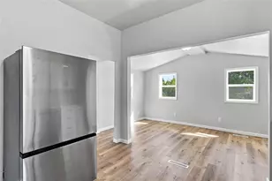 31 W Walnut St, Chippewa Falls, WI 54729 - Photo 7