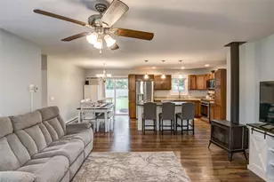 301 Wapiti Ln, Elk Mound, WI 54739 - Photo 5