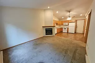 3330 S Robin Meadows Ln, Eau Claire, WI 54701 - Photo 11