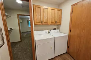 3330 S Robin Meadows Ln, Eau Claire, WI 54701 - Photo 13