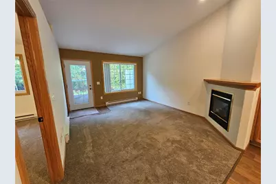 3330 S Robin Meadows Lane #3330, Eau Claire, WI 54701 - Photo 9