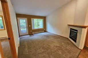 3330 S Robin Meadows Ln, Eau Claire, WI 54701 - Photo 9
