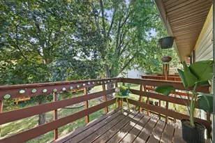 303 Harvest Ln, Altoona, WI 54720 - Photo 9