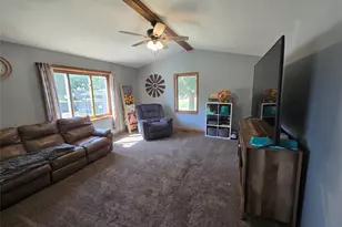 207 W 15th St, Neillsville, WI 54456 - Photo 9