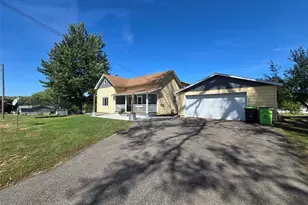 207 W 15th St, Neillsville, WI 54456 - Photo 27