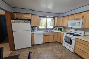 207 W 15th St, Neillsville, WI 54456 - Photo 7