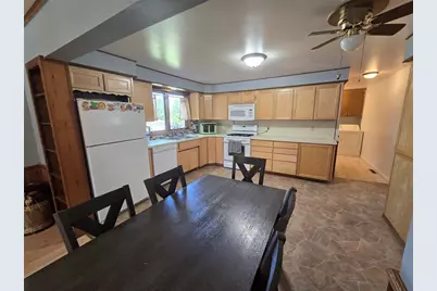 207 W 15th Street, Neillsville, WI 54456 - Photo 5