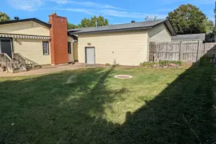 3119 Leslie Ln, Eau Claire, WI 54703 - Photo 7
